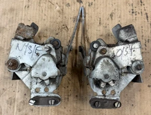 Original Hillman Minx Series 3, 1960,Pair front Door Catches Good Condition - Picture 1 of 4