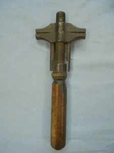alter Rollgabelschlüssel Franzose Oldtimer Bordwerkzeug Werkstatt Schlosser 2/7 - Bild 1 von 6
