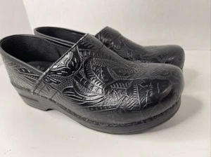 dansko professional clogs Black  Tooled Leather Size 9 - Picture 1 of 15