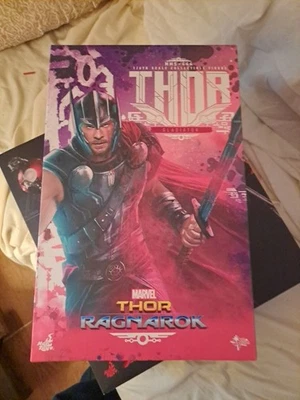 Экшн-фигурка Hot Toys MMS444 Thor Ragnarock Gladiator Thor масштаб 1/6 - Изображение 1 из 4