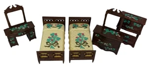 Muebles de dormitorio vintage de 5 piezas para casa de muñecas Renwal marrón estampado flor floral - Imagen 1 de 9