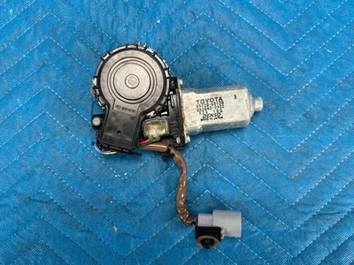 Lexus LX470 Front Driver's Door Window Regulator Motor 85720-60130 1998-2007 OEM - Image 1 of 4