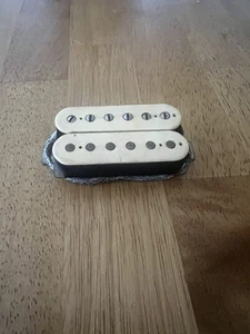 Early 1980s Dimarzio PAF Humbucker - DOUBLE CREAM BOBBINS & Pro ToneSpec Magnet - Foto 1 di 3