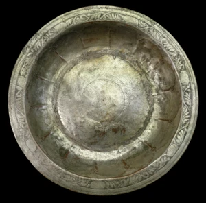 SUPERB ANTIQUE 18th CENTURY OTTOMAN ARMENIAN TINNED COPPER ENGRAVED SHALLOW BOWL - Picture 1 of 14