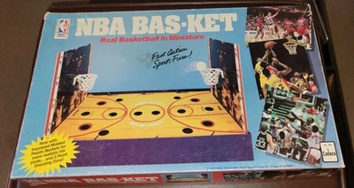 Juego de mesa de baloncesto miniatura vintage 1988 NBA Bas-Ket Jordan Bulls  Foto 1 de 4