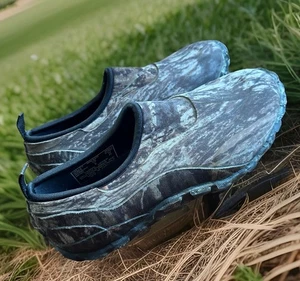 BOGS M9 W11 Valley Walker Camo Waterproof Slip On Camping Fishing Outdoor Hunt - Picture 1 of 8