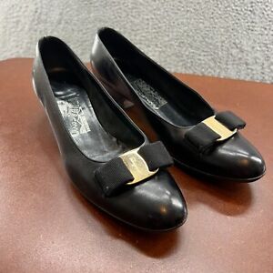 Salvatore Ferragamo Shoes 7 1/2 Black Boutique Vara Bow Patent Leather Pumps