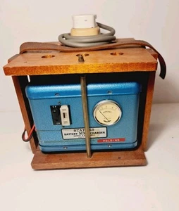 Vintage Staples Battery MK7 Charger 6-12 Volt (Output 4 Amps Max) in Wooden Case - Picture 1 of 15