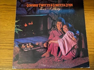 Conway Twitty & Loretta Lynn - "Two's A Party" - LP - Picture 1 of 5