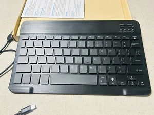 Arteck HB030B Universal Slim Portable Wireless 7-Color Backlit Keyboard Tested - Picture 1 of 5