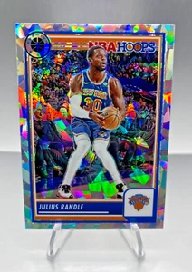 2023-24 Panini Premium Stock | Julius Randle Cracked Ice Silver Prizm #42 | NBA - Foto 1 di 3