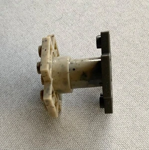 MEGA BLOKS LIGHT & DARK GRAY 2 PIECE SPINDLE / AXLE PART PIECE - Picture 1 of 5