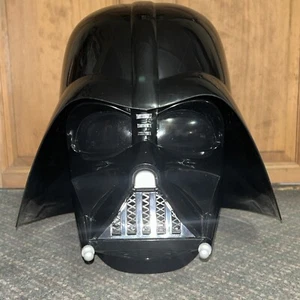 2013 Hasbro Star Wars Darth Vader Electronic Voice Changing Cosplay Helmet - Picture 1 of 15