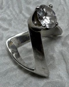 925 Sterlingsilber Modernist rund CZ Bypass oder Swirl-Stil Bandring Größe 8,75 - Bild 1 von 17