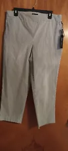NWT JONES NEW YORK PLUS SIZE SEERSUCKER CAPRI PANTS WHITE BLUE 14W - Picture 1 of 3