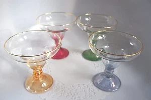 ¡VENTA!!! PLATOS DE COMPOTA DE VIDRIO MULTICOLOR DE COLECCIÓN: JUEGO DE 4 - Imagen 1 de 3