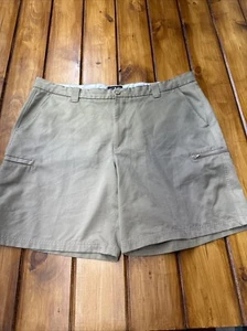 David Taylor Pro Golf ⛳️ Shorts Zippered Pockets Size 42 beige - Picture 1 of 11