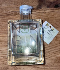 1 leere Gin Flasche „NORGIN“ 0,5 Liter für Dekoration - Bild 1 von 3