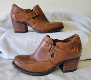 Born Women's Nyssa Brown Leather Comfort Ankle Booties Heel WD41516 Size US 7.5 - Picture 1 of 17