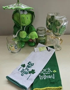 Copas de vino del día de San Patricio, vela Yankee, arroz Cuddle Barn, toallas de cocina - Imagen 1 de 5