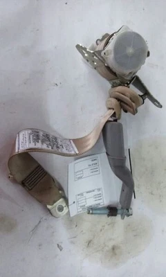 Cinturón de seguridad trasero izquierdo Lexus RX400H 2007 4 puertas Foto 1 de 4