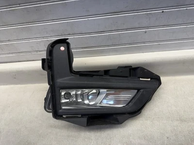 Bisel de cubierta de faros antiniebla delanteros derecho Nissan Rogue 2017-2020 62256-6FL0B OEM Foto 1 de 4
