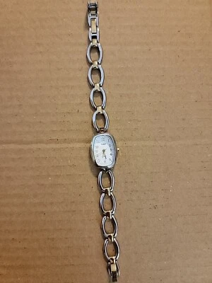 Reloj Pulsera Vintage TIMEX INDIGLO Mujer Tono Dorado Tono Plateado Metal NECESITA BATERÍA  Foto 1 de 2