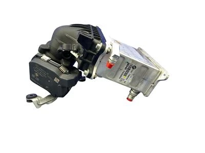 BMW M760I 2017-2022 AWD 6,6 L motor izquierdo intercooler con cuerpo de acelerador OEM Foto 1 de 4