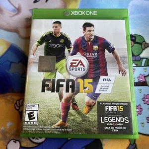 FIFA 15 (Microsoft Xbox One, 2014) - Picture 1 of 3