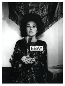 STAR TREK THE ORIGINAL SERIES 1968 TV WOMEN PHOTO #3 CATSPAW SYLVIA - Bild 1 von 1