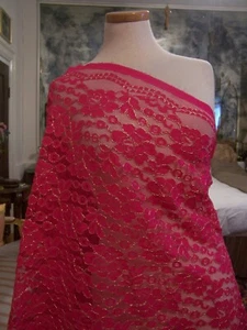 5YDS GORGEOUS SHOCKING PINK LACE FABRIC ACCENTED W/ METALLIC GOLD OUTLINING - Picture 1 of 7
