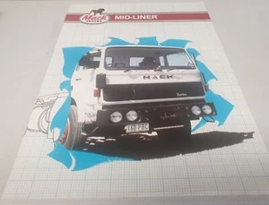 Camión Mack Mid Liner de la década de 1980 folleto de ventas original australiano - Imagen 1 de 3
