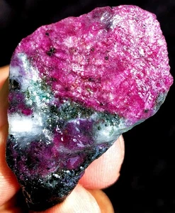 Museo 35,8 g!!! Rubí rojo natural en gema de cristal de zoisita verde espécimen ie0857 - Imagen 1 de 12