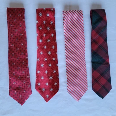 Holiday Neck Ties Lot Of 4 Festive, Snowflake, Candy Cane, Stripes, Christmas  Foto 1 de 4