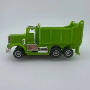 Camión de volteo verde Tyco US-1 de colección HO coche ranurado/no funciona con 9V - Imagen 1 de 5