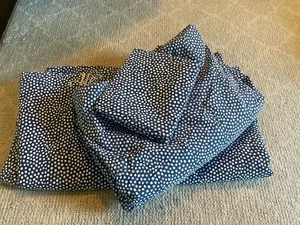 Pottery Barn Teen Dot Sheet Set Dot Blue C Twin XL Monogram Organic Cotton - Picture 1 of 6
