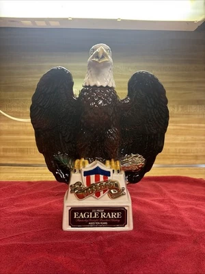 Águila Rara Nº 2 En Serie Cerámica Foto 1 de 4