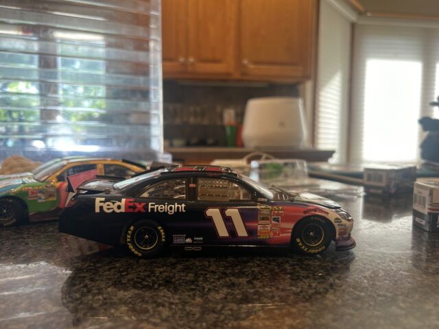 DENNY HAMLIN 2020 DOVER WIN RACED VERSION FEDEX OFFICE #11 TOYOTA 1/24  ACTION COLLECTOR SERIES