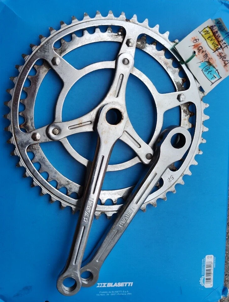 JUEGO DE BIELAS NERVAR HECHO EN FRANCIA ACERO ALEACIÓN LIGERA 52/42 GUARNITURA BICI VINTAGE Foto 1 de 4