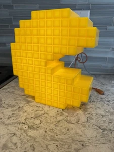 PAC-MAN PIXELATED YELLOW LIGHT  (PALADONE) No USB Power Cord - Picture 1 of 10