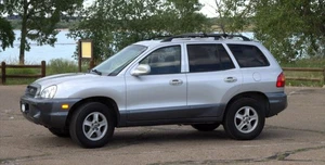 2004 Hyundai Santa Fe - Picture 1 of 17