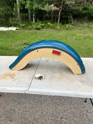 Harley Rear Fender Heritage 59126-86B 1992 Original Paint Green FLSTC Reflector - Image 1 of 4