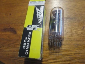 19DQ3 19CG3  Zenith Tube  Tested  & WORKING  With Box - Picture 1 of 2