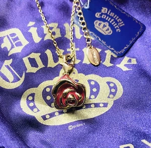 🌹Disney Couture 14ct Gold Plated Rose Necklace Beauty And The Beast🌹 - Picture 1 of 10