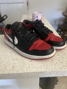 Size 10.5 - Air Jordan 1 Low Alternate Bred Toe - Picture 1 of 5
