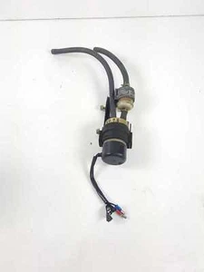 Bomba gasolina/combustible Kawasaki ZZ-R 600 ZX600D año: 1990-1992 - Imagen 1 de 3