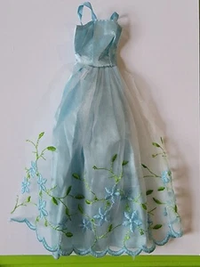 Barbie wie Cinderella Ballkleid. - Bild 1 von 3
