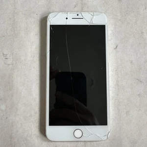 Teléfono Apple iPhone 7 Plus 128 GB Plateado Pantalla agrietada Funciona y Desbloqueado - Imagen 1 de 12