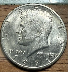 1971 D John F. Kennedy Half Dollar Cud Die Break On The T Mint Error Coin - Picture 1 of 4