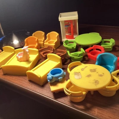 Lote De Colección De Cabina Telefónica Fisher Price Little People Muebles  Foto 1 de 4